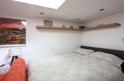 Tottenham Green Apartment | Private studio flat close to Seven sisters station