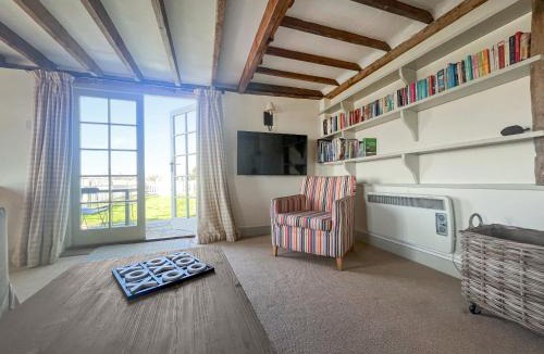 Tenterden House | Prospect Cottage