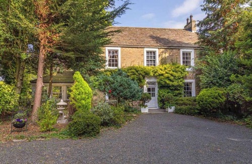 Lanchester House | Prospect House: Elegant Georgian 4BR Home Durnham