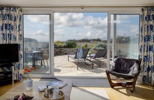 Constantine Bay House | Puffins