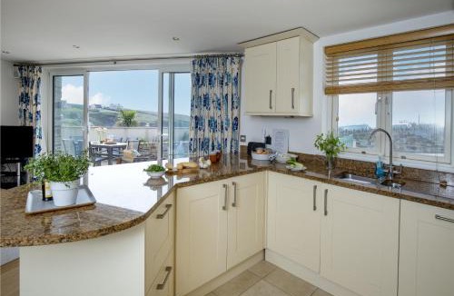 Constantine Bay House | Puffins