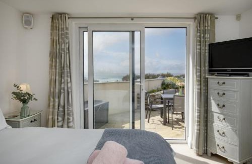 Constantine Bay House | Puffins