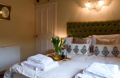 Sandsend House | Puzzle Corner
