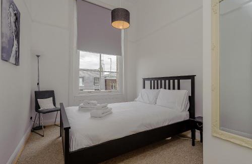 Harwich House | Quayside Apartment