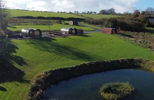 Tal-gareg Cabin | Queen- Next Level Glamping in West Wales