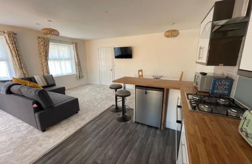 Hereford House | Quiet and Central, Modern Bungalow
