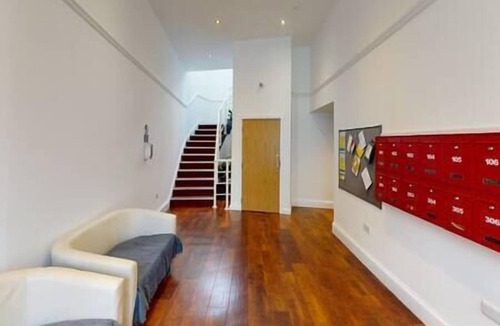 Nottingham City Centre Apartment | Quieter Studio for City Centre Location
