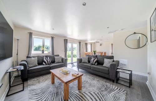 Brigg House | Raven Lodge