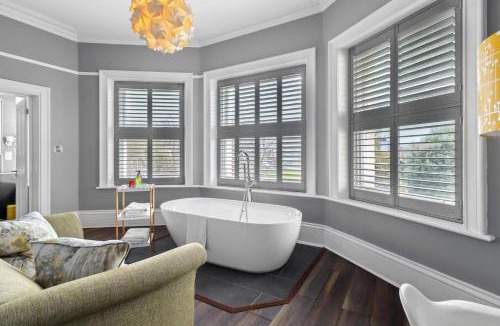 Eastbourne Seafront Bed & Breakfast | Ravilious