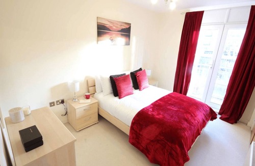Reading City Centre Apartment | Reading Modern Two Bedroom Apartment