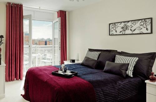 Reading City Centre Apartment | Reading Spacious Two Bedroom Apartment