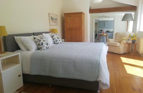 Colyton Bed & Breakfast | records place