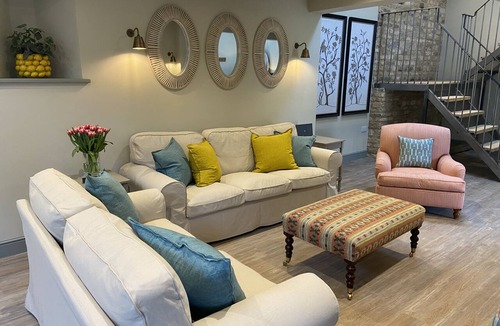Castle Bytham House | Rectory Farm Barn - deluxe 3 bedroom barn