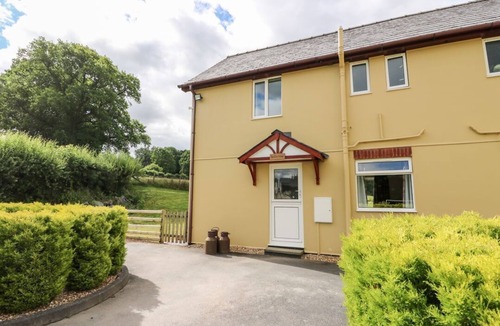 Disserth and Trecoed House | Red Kite Cottage, Howey