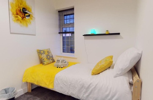 Forsbrook Apartment | Redwood