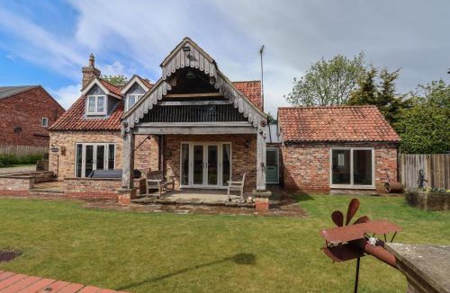 Leven House | Redwoods