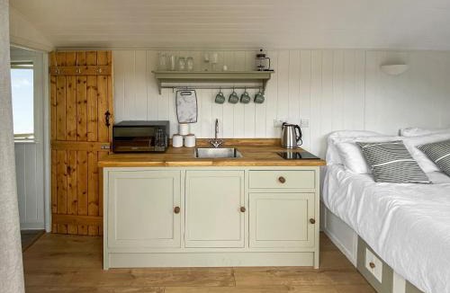 Haddiscoe House | Reed View