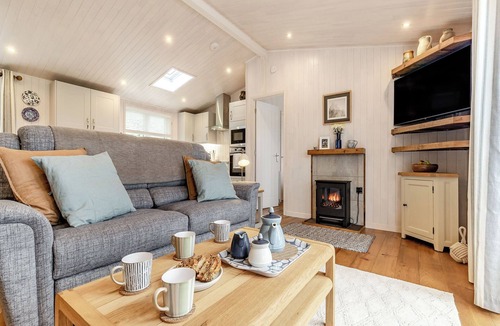 Willington Cottage | Relax and refresh with a stay at Rosemary Lodge.