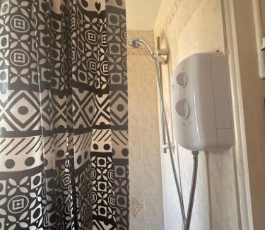 Wednesbury House | Relax Staycation