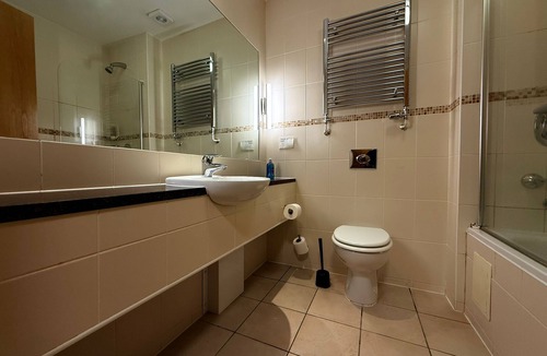 Blaby Hotel | Relaxing Executive Double Room with Sofa in Blaby