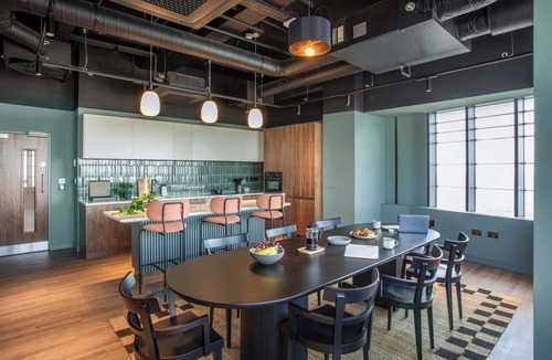 Fairfield Apartment | Remote work ready - Gym - Coworking : StayCozy