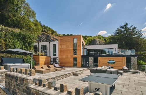 Cheddar House | Reservoir View
