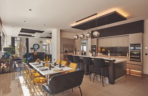 Cheddar House | Reservoir View