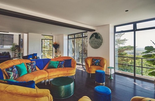 Cheddar House | Reservoir View