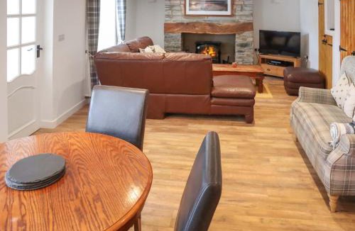 Llanfyrnach House | Rhoshill