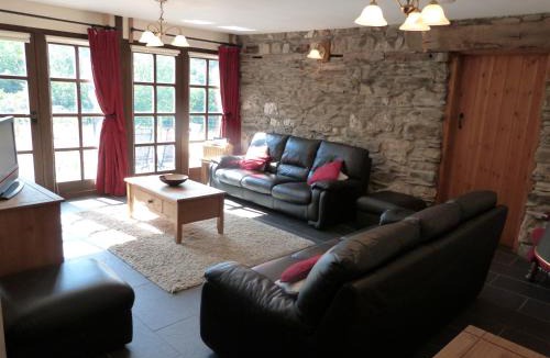 Cemmaes House | Rhyd y Gorlan
