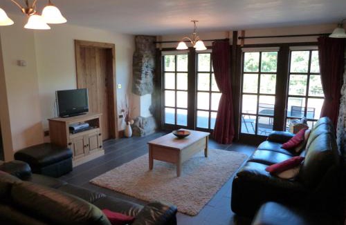 Cemmaes House | Rhyd y Gorlan