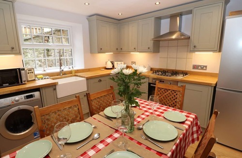 Holestone Moor House | Riber View: A Scenic Retreat