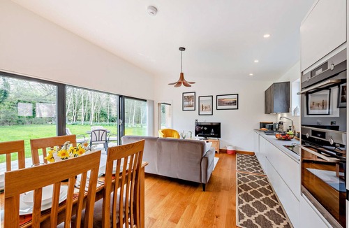 Beckley House | River Birch - Two Bedroom House, Sleeps 4