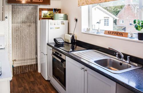 Horning Apartment | River View