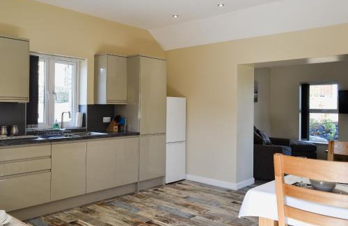 Cilcennin House | Roath