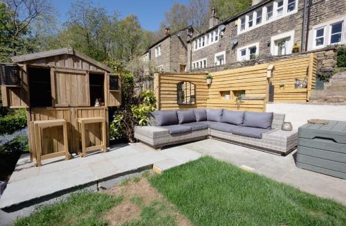 Honley House | Robin Cottage