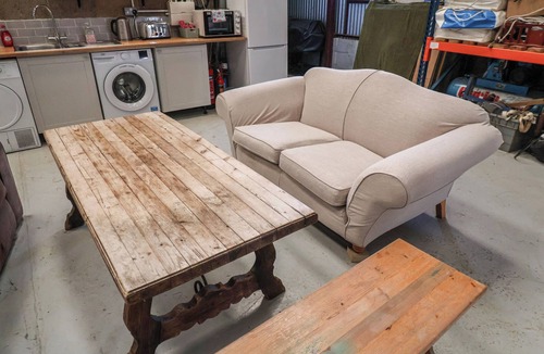 Woodbridge Cottage | Robin