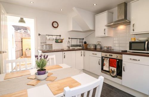 Ashbourne House | Robin's Nook
