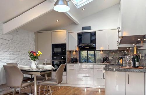 Buckden House | Robin View