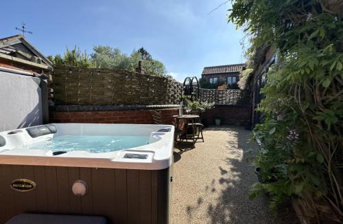 Harpley House | Robins Nest