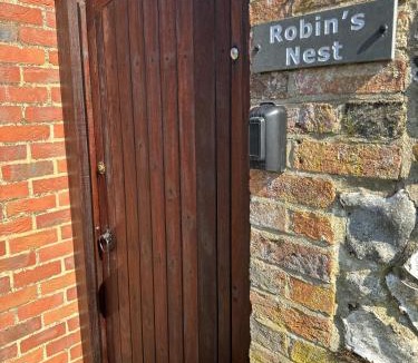 Harpley House | Robins Nest