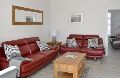 Amble House | Rok House