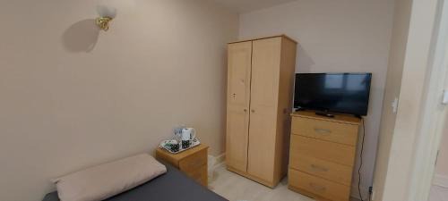 Mawneys House | Romford Lodge