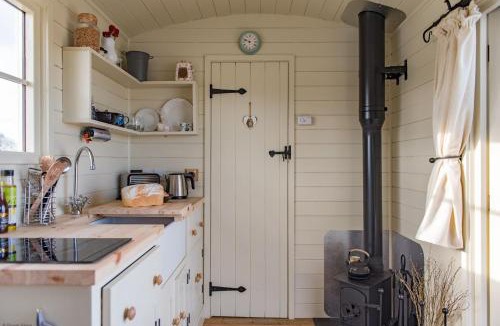 St Mary's Bay House | Romney Marsh Huts by Bloom Stays