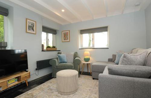 Callington House | Rose Cottage
