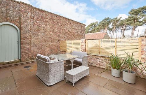West Heslerton House | Rose Cottage