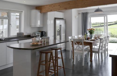 Saint Gennys House | Roskear