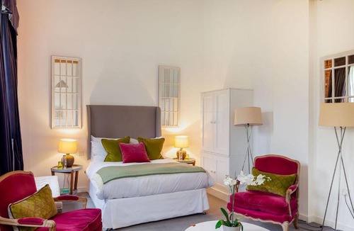 Bicester Apartment | Rotheram (Suite) at Bicester Heritage