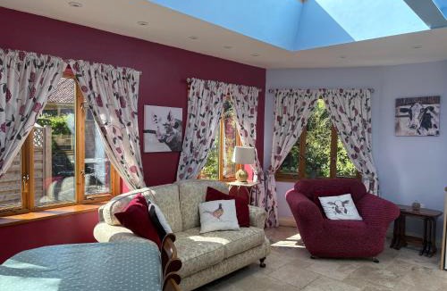 Foxley House | Roundabout Farm
