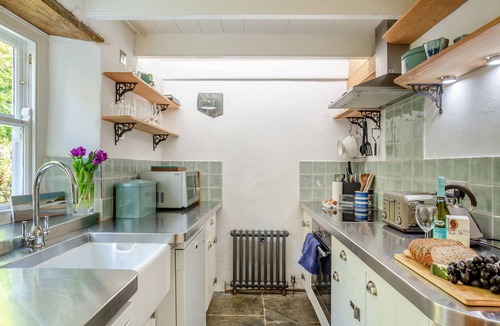 St. Teath House | Ruth's Cottage - Three Bedroom House, Sleeps 5